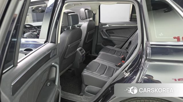 Volkswagen Tiguan second Generation 2020 Черный из Кореи, фото 2