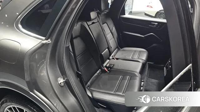Porsche Cayenne (PO536) 2019 Серый из Кореи, фото 2