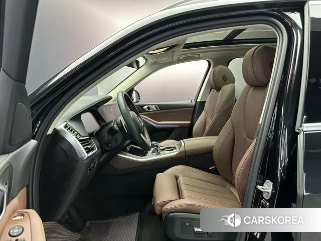 BMW X5 (imported) 2021 Черный из Китая, фото 2