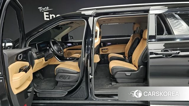 Kia Carnival 4th generation 2023 Черный из Кореи, фото 2