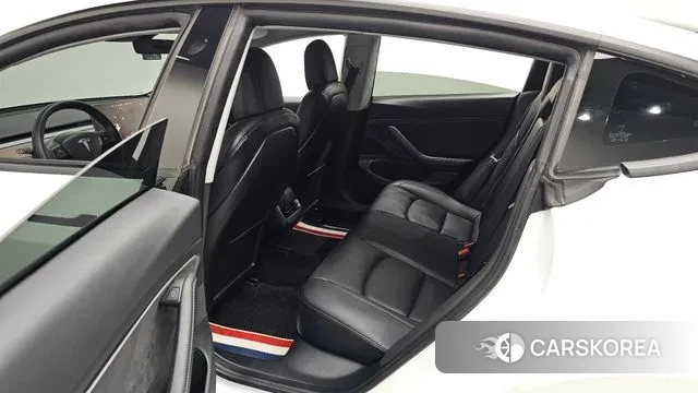 Tesla Model 3 2021 Белый из Кореи, фото 2