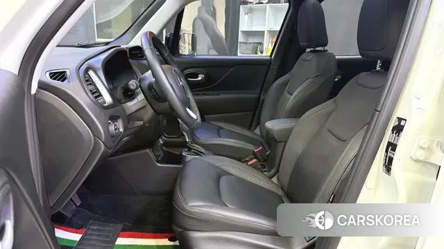 Jeep Renegade 2023 Белый из Кореи, фото 2