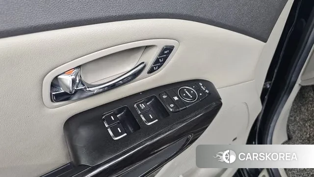 Kia All New Carnival 2018 Черный из Кореи, фото 2