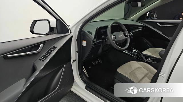 Kia Di Ol Nu Niro 2022 Белый из Кореи, фото 2