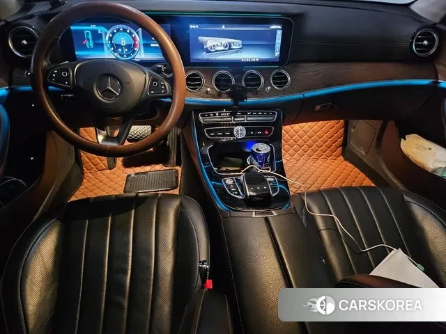 Mercedes-Benz E-Class W213 2018 Серебряный из Кореи, фото 2