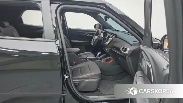 Chevrolet (GM Daewoo) Trailblazer 2022 Черный из Кореи, фото 2