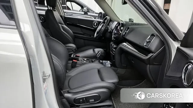 Mini Cooper D Countryman 2021 Серебристо-серый из Кореи, фото 2