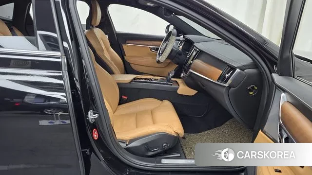 Volvo S90 2018 Черный из Кореи, фото 2