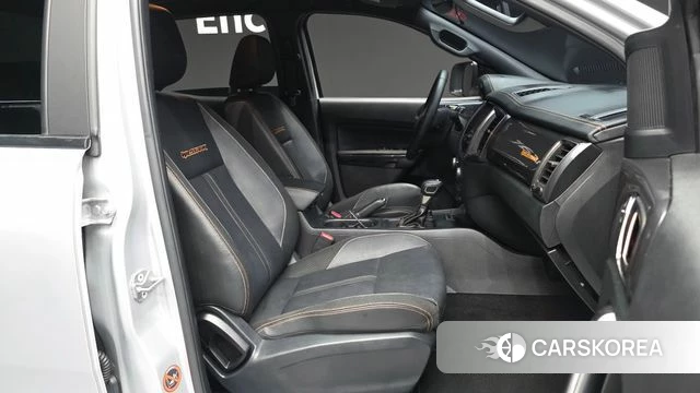 Ford Ranger 3rd Generation 2021 Серебряный из Кореи, фото 2
