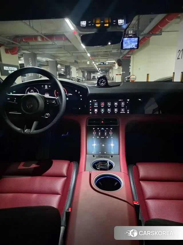 Porsche Taycan 2025 Черный из Кореи, фото 2