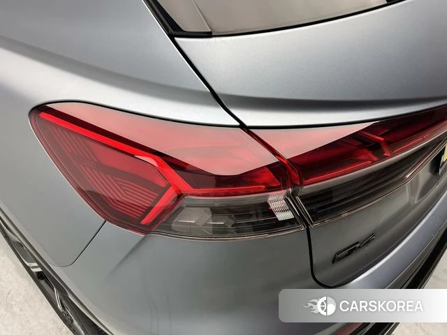 Audi Q4 e-tron 2022 Синий из Китая, фото 2