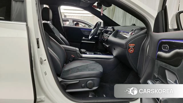 Mercedes-Benz GLA - Class H247 2022 Белый из Кореи, фото 2