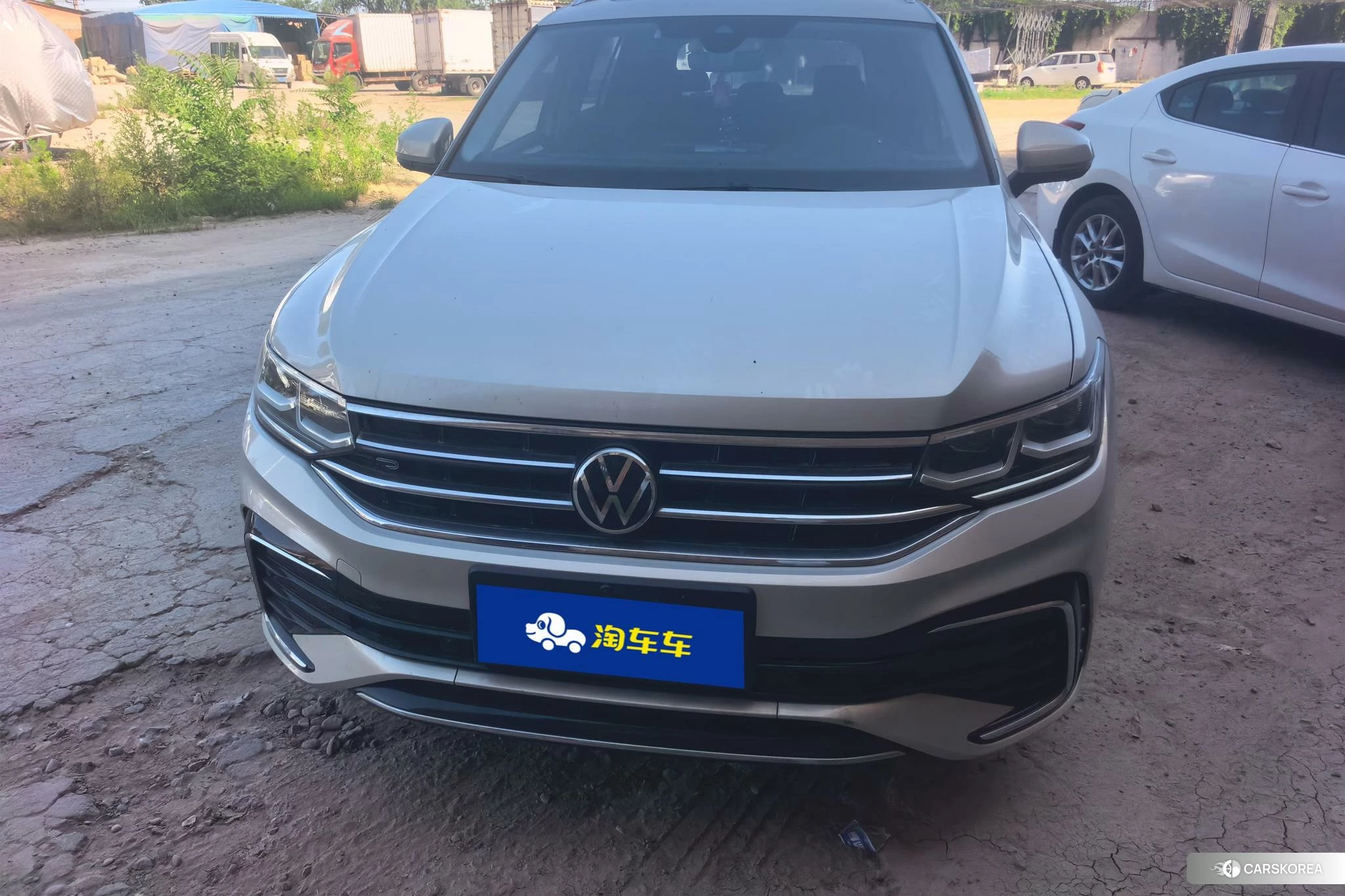 Volkswagen Tiguan L 2023 Серебристо-серый из Китая, фото 2