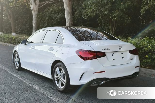 Mercedes-Benz Class A 2025 Белый из Китая, фото 2