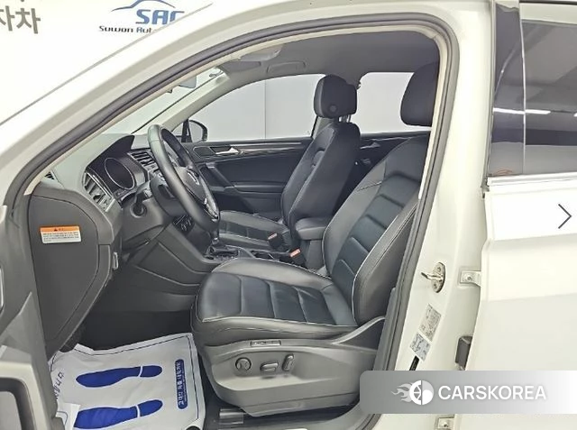 Volkswagen Tiguan second Generation 2018 Белый из Кореи, фото 2