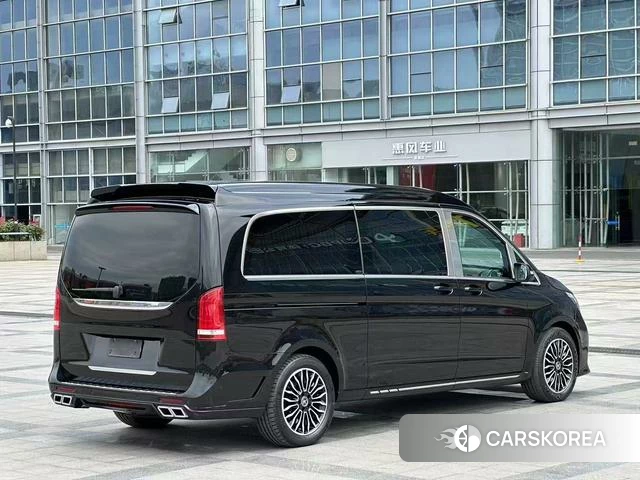 Mercedes-Benz V-class 2022 Черный из Китая, фото 2