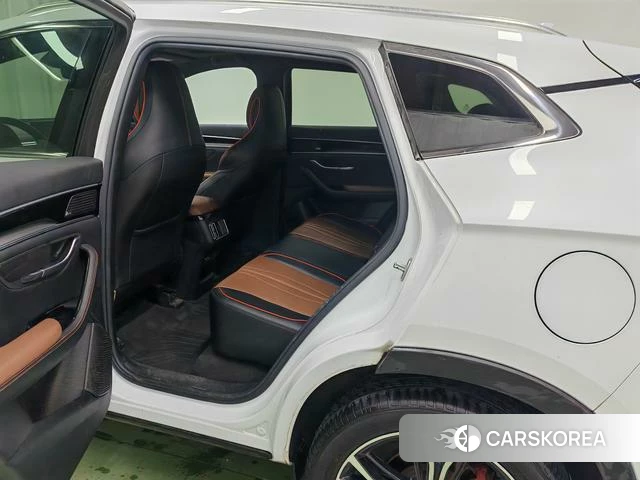 BYD Song Yuan 2021 Белый из Китая, фото 2