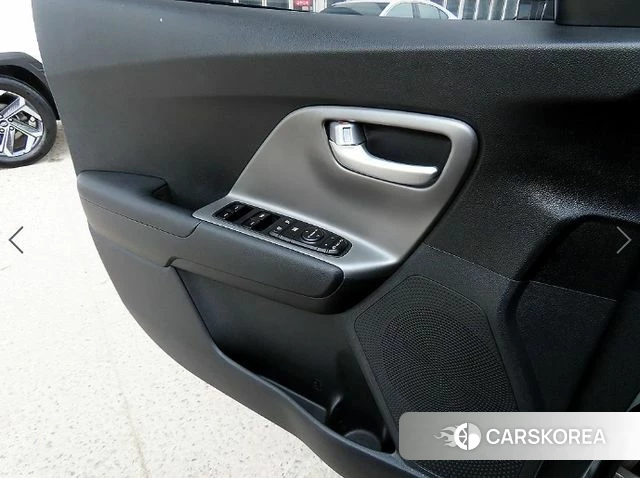 Kia Niro Plus 2022 Белый из Кореи, фото 2