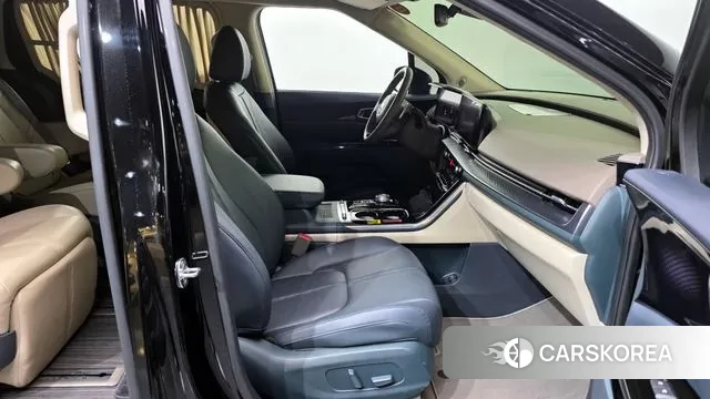 Kia Carnival 4th generation 2021 Черный из Кореи, фото 2