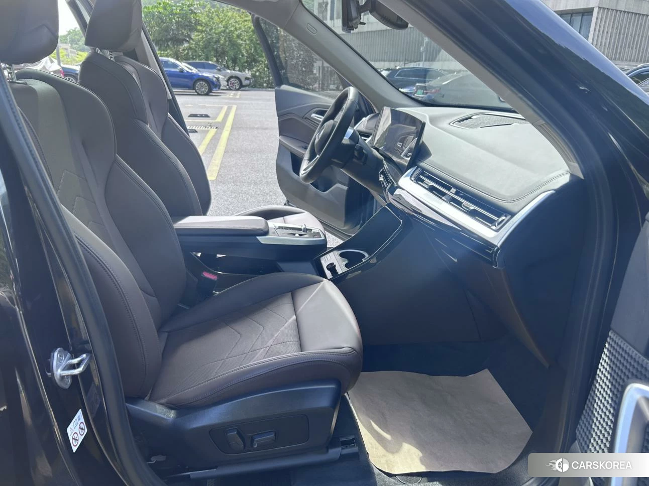 BMW X1 2023 Черный из Китая, фото 2