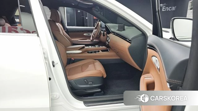 Genesis GV70 2022 Белый из Кореи, фото 2