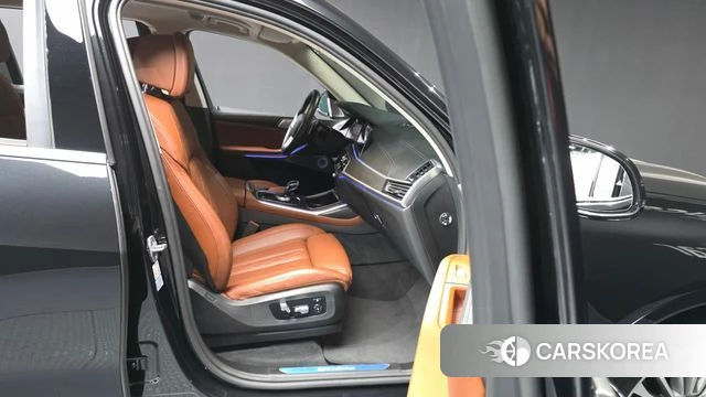 BMW X7 (G07) 2021 Черный из Кореи, фото 2