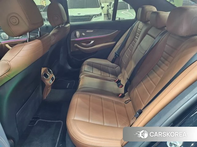 Mercedes-Benz E-Class W213 2021 Черный из Кореи, фото 2