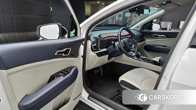 Kia Sportage 5th Generation 2022 Белый из Кореи, фото 2