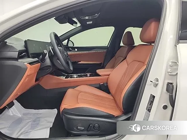 Kia The New K5 Hybrid 3rd generation 2023 Белый из Кореи, фото 2