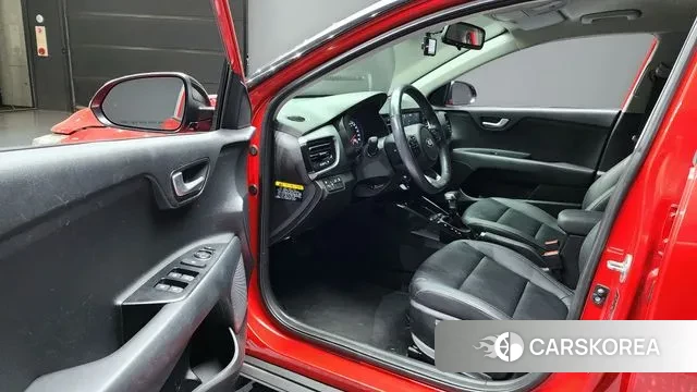 Kia Stonic 2018 Красный из Кореи, фото 2