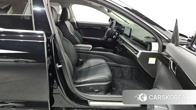 Hyundai Grandeur Hybrid (GN7) 2023 Черный из Кореи, фото 2