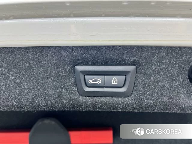 BMW 5 series 2022 Белый из Китая, фото 2