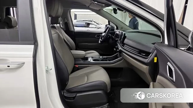 Kia The New Carnival 4th Generation 2025 Белый из Кореи, фото 2