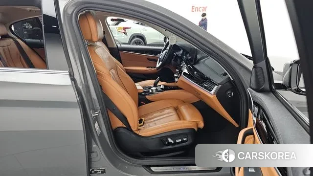 BMW 5 Series (G30) 2021 Серый из Кореи, фото 2