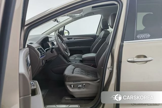Volkswagen Weiran 2021 Желтый из Китая, фото 2