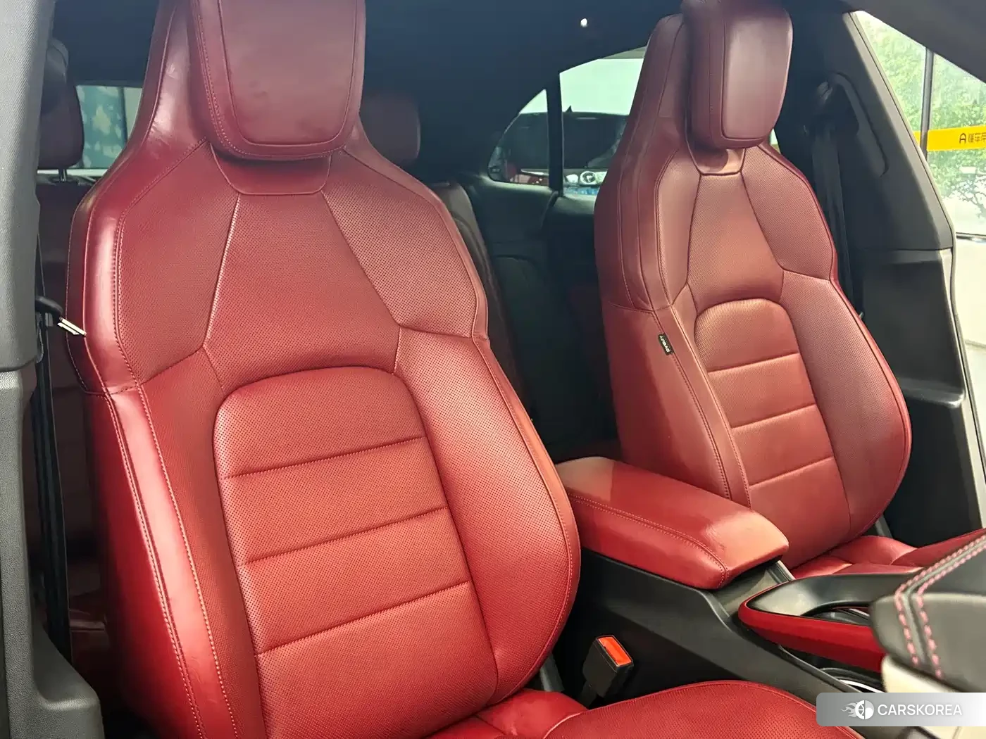 Porsche Macan New Energy 2025 Черный из Китая, фото 2