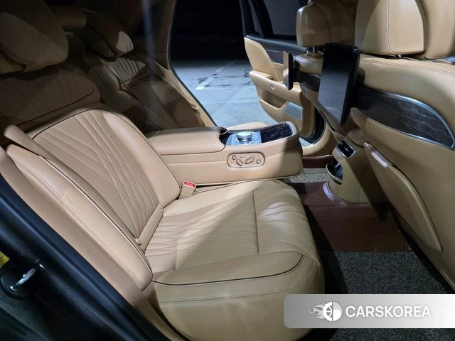 Genesis G90 (RS4) 2022 Серый из Кореи, фото 2