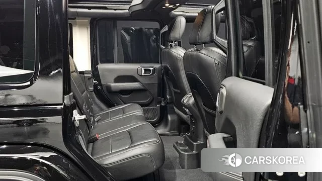 Jeep Wrangler (JL) 2022 Черный из Кореи, фото 2