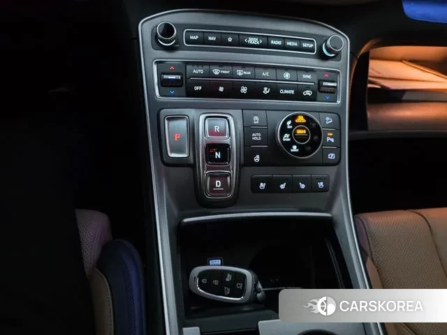 Hyundai The New Santa Fe 2022 Белый из Кореи, фото 2