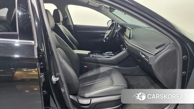 Hyundai Sonata (DN8) 2021 Черный из Кореи, фото 2