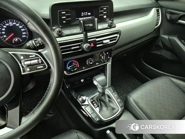 Kia Seltos 2021 Белый из Кореи, фото 2