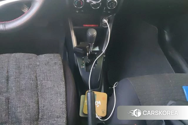 Toyota YARIS L Zhixuan 2021 Белый из Китая, фото 2