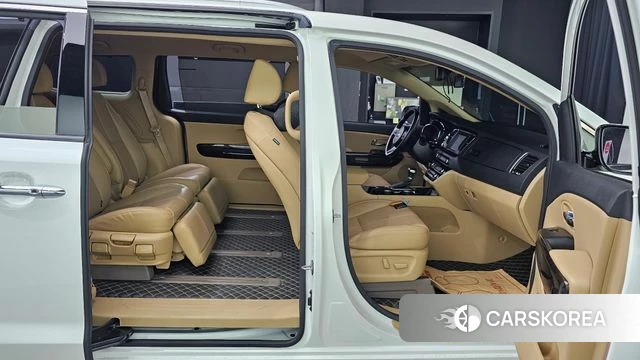 Kia The New Carnival 2018 Белый из Кореи, фото 2