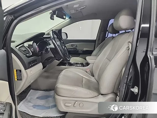 Kia The New Carnival 2020 Черный из Кореи, фото 2