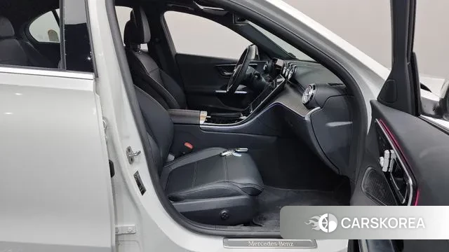 Mercedes-Benz C-Class W206 2025 Белый из Кореи, фото 2