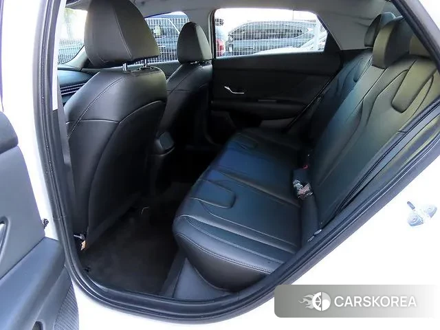 Hyundai Avante (CN7) 2022 Белый из Кореи, фото 2