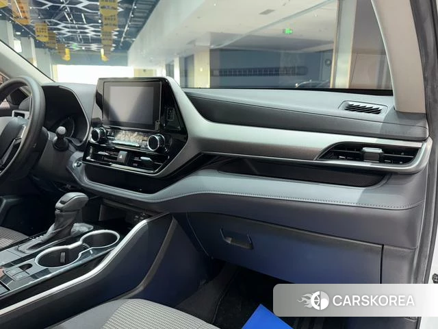 Toyota Highlander 2023 Белый из Китая, фото 2