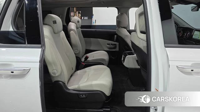 Kia Carnival 4th generation 2022 Белый из Кореи, фото 2