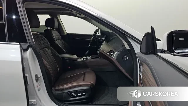 BMW 6 Series GT (G32) 2023 Белый из Кореи, фото 2