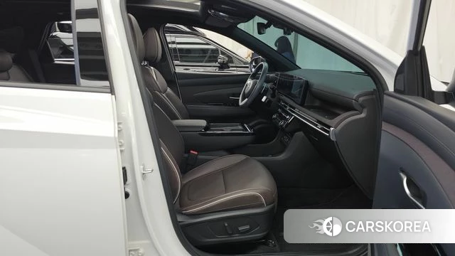 Hyundai The New Tucson (NX4) 2024 Белый из Кореи, фото 2